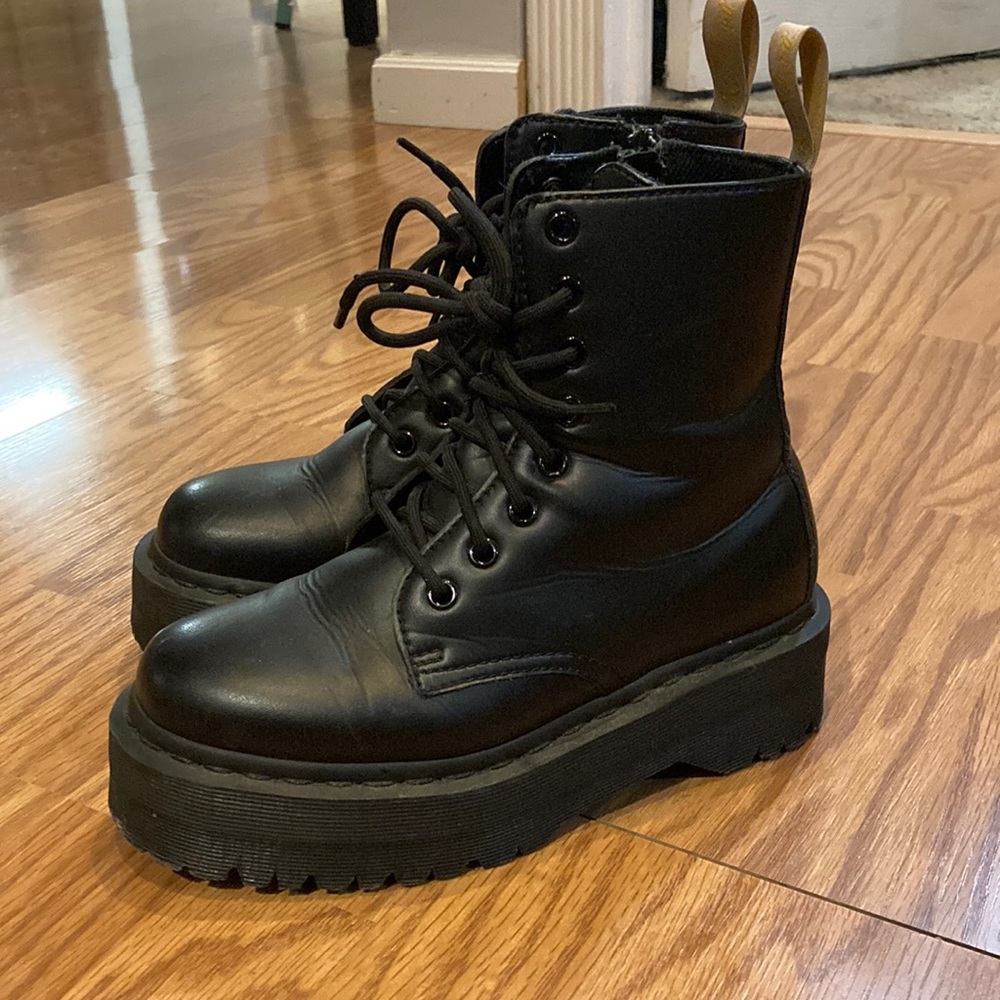 Dr. Martens Vegan Jadon’s